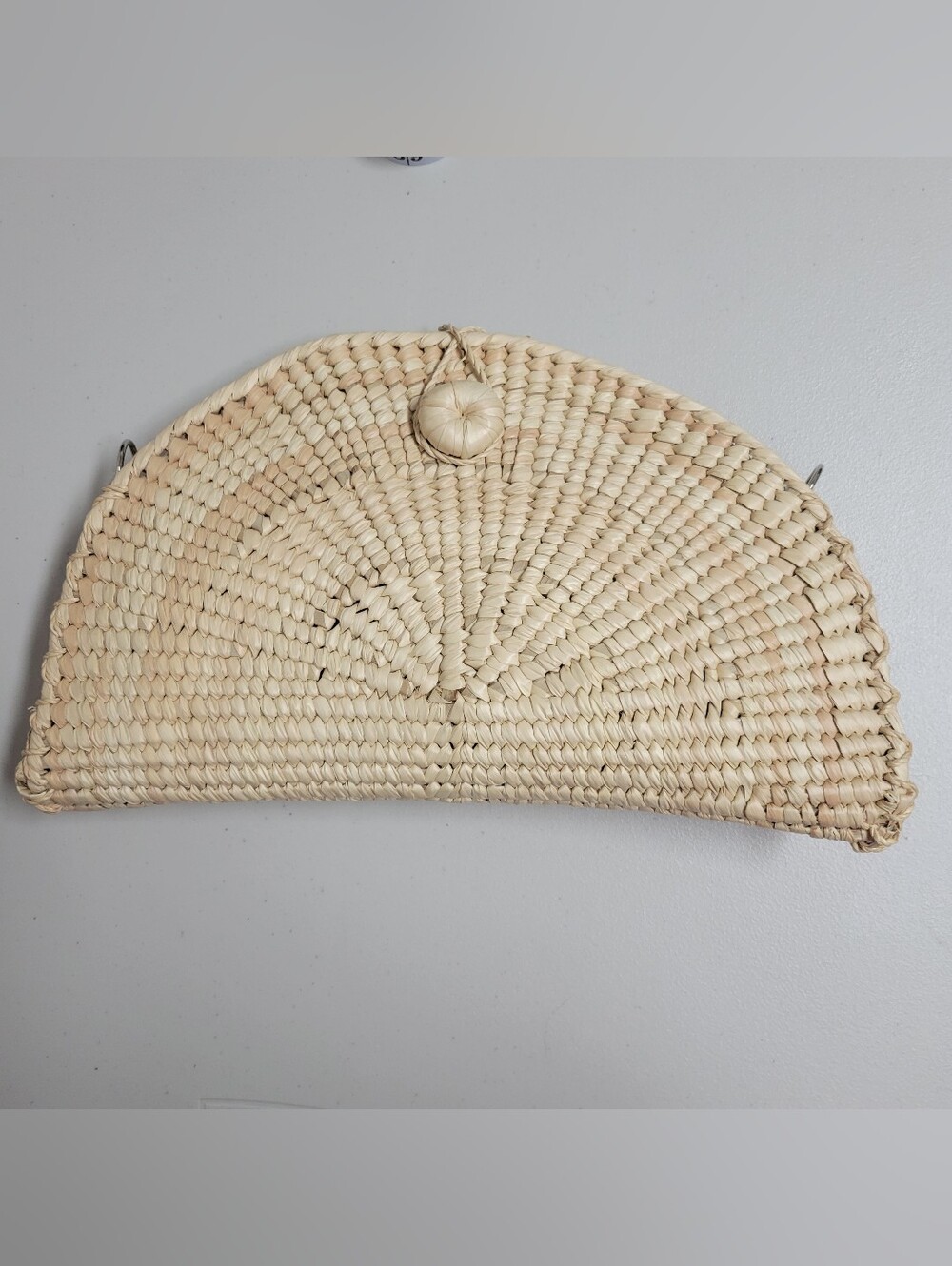 Alma Woven Half-Moon Straw Clutch - Natural. - Picture 3 of 15